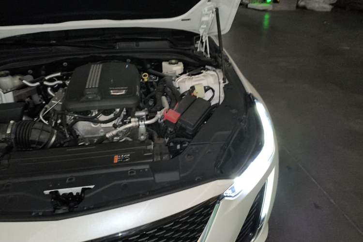 Used Cadillac CT5 2023 28T Luxury Edition (Standard Version) Engine Bay Left