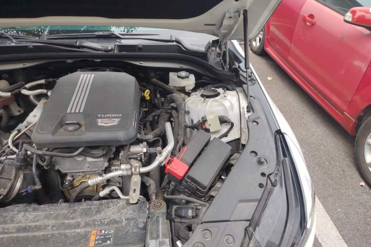 Used Cadillac CT5 2023 28T Luxury Edition (Standard Version) Engine Bay Left