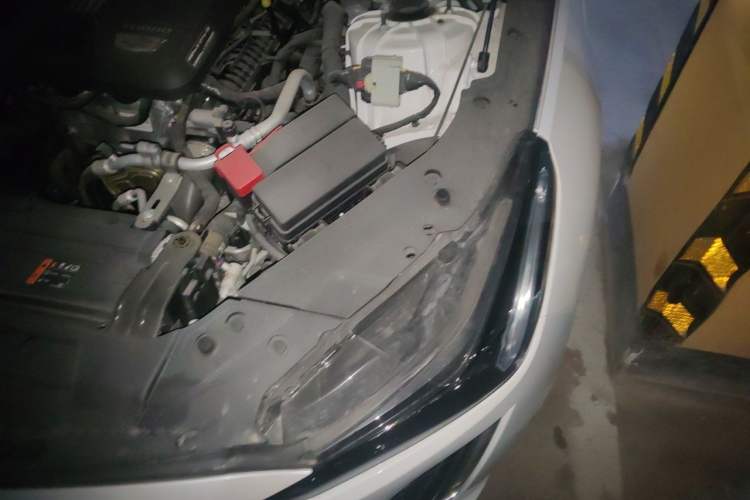 Used Cadillac CT5 2023 28T Luxury Edition (Standard Version) Engine Bay Left