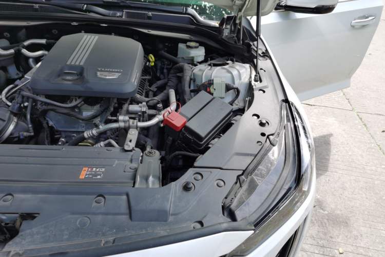 Used Cadillac CT5 2023 28T Luxury Edition (Standard Version) Engine Bay Left