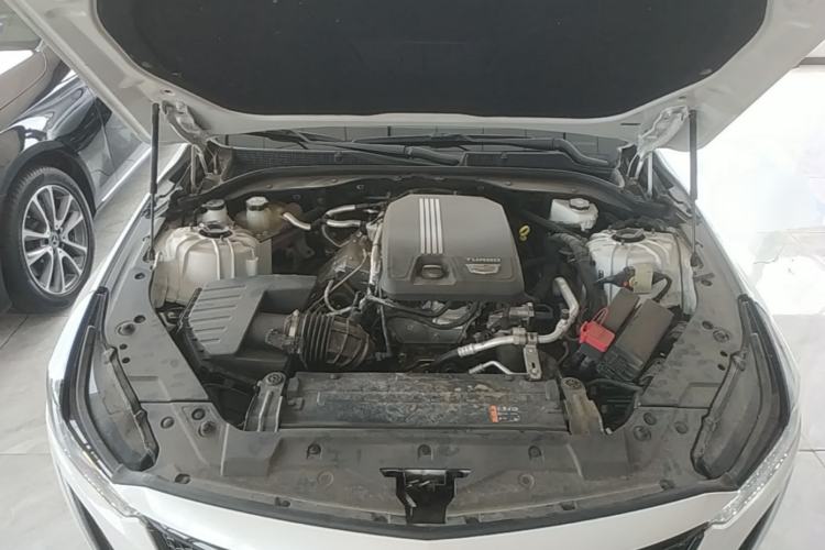 Used Cadillac CT5 2023 28T Prestige Model Engine Bay