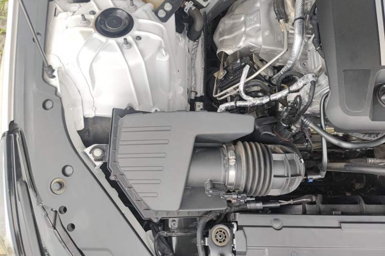 Used Cadillac CT5 2023 28T Luxury Edition (Standard Version) Engine Bay Right