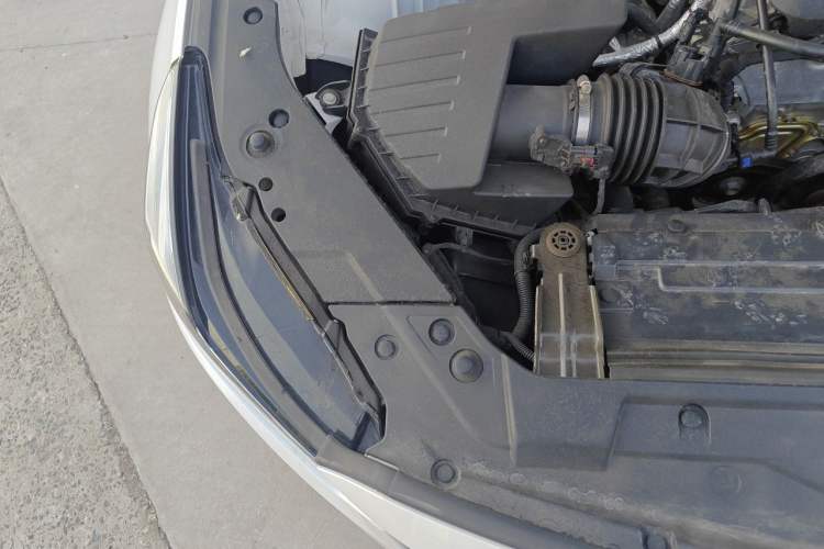 Used Cadillac CT5 2023 28T Luxury Edition (Standard Version) Engine Bay Right