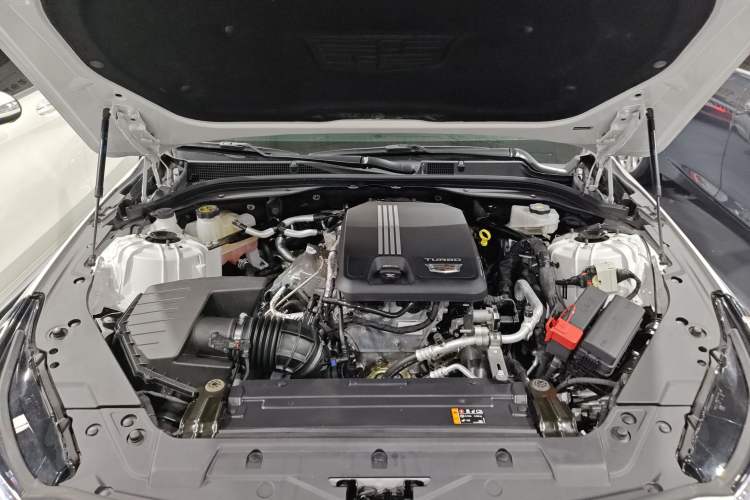 Used Cadillac CT5 2023 28T Luxury Edition (Standard Version) Engine Bay