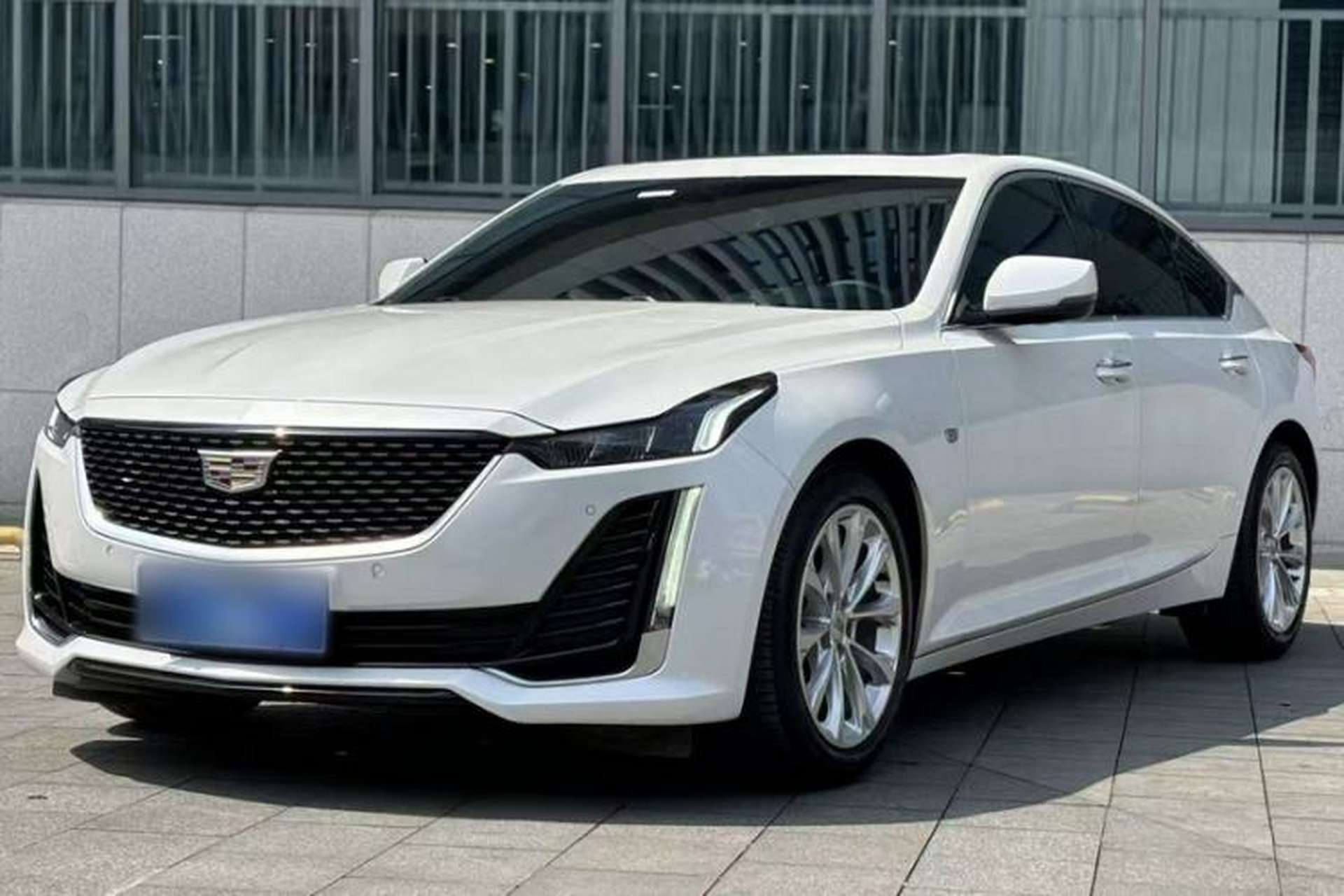 Used Cadillac CT5 2023 28T Luxury Edition (Standard Version) Front Left 45 Deg