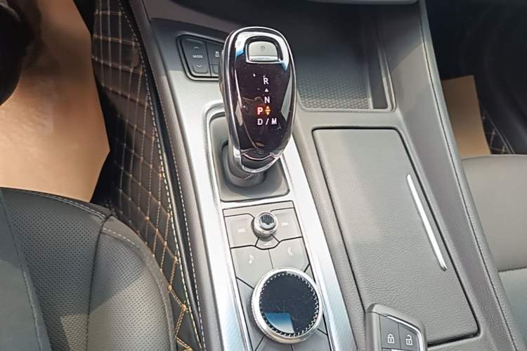 Used Cadillac CT5 2023 28T Luxury Edition (Standard Version) Gear Lever