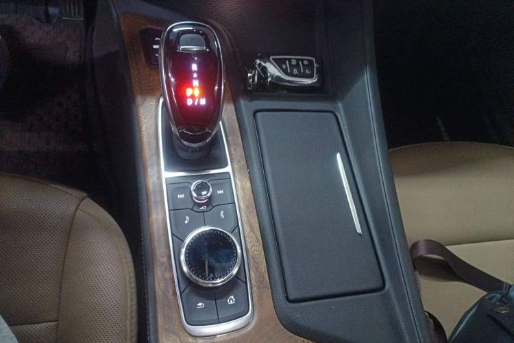 Used Cadillac CT5 2023 28T Prestige Model Gear Lever