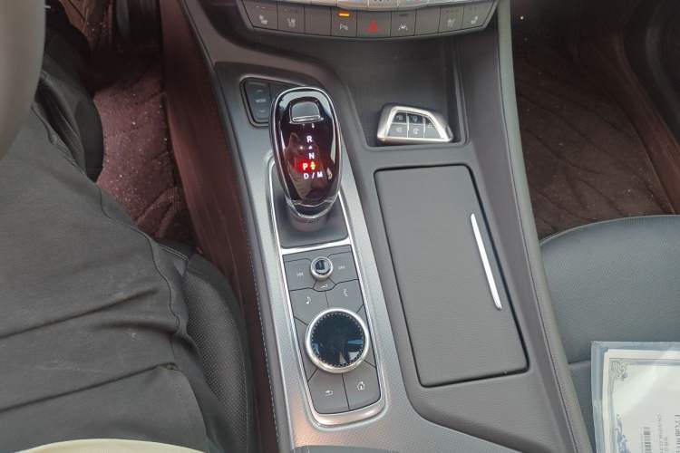 Used Cadillac CT5 2023 28T Luxury Edition (Standard Version) Gear Lever
