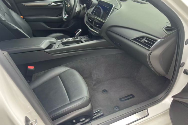 Used Cadillac CT5 2023 28T Prestige Model Interior 8