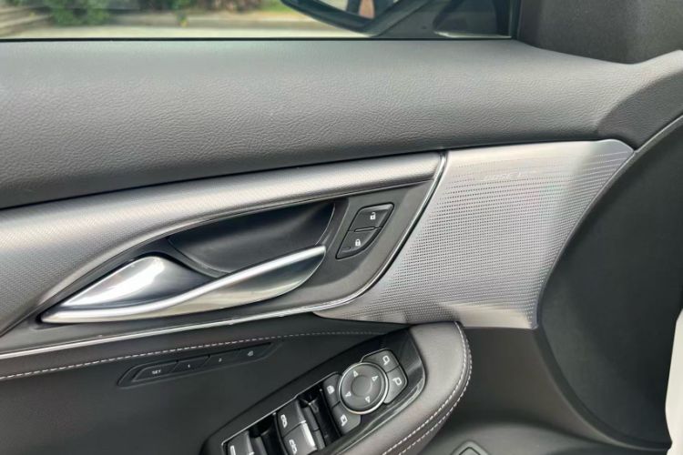 Used Cadillac CT5 2023 28T Prestige Model Interior 9