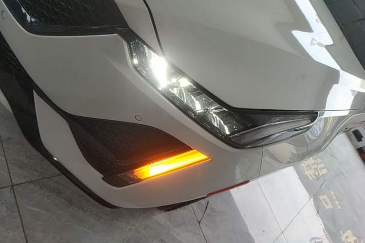 Used Cadillac CT5 2023 28T Prestige Model Left Front Headlight