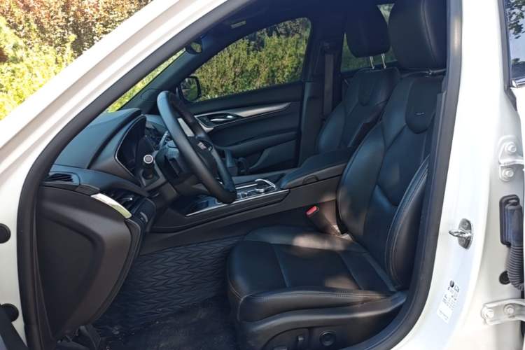 Used Cadillac CT5 2023 28T Luxury Edition (Standard Version) Left Front Seat