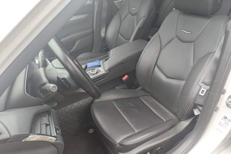 Used Cadillac CT5 2023 28T Luxury Edition (Standard Version) Left Front Seat
