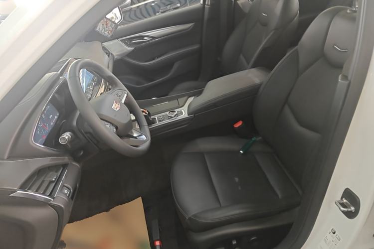 Used Cadillac CT5 2023 28T Luxury Edition (Standard Version) Left Front Seat