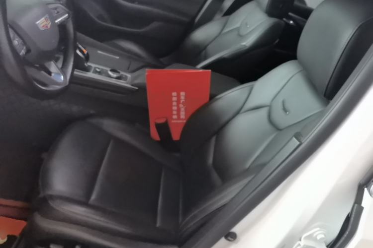 Used Cadillac CT5 2023 28T Luxury Edition (Standard Version) Left Front Seat