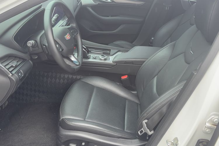 Used Cadillac CT5 2023 28T Luxury Edition (Standard Version) Left Front Seat