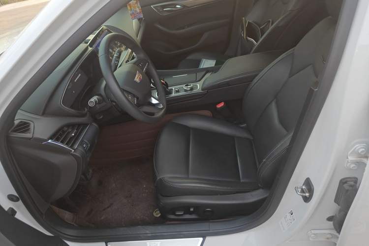 Used Cadillac CT5 2023 28T Luxury Edition (Standard Version) Left Front Seat