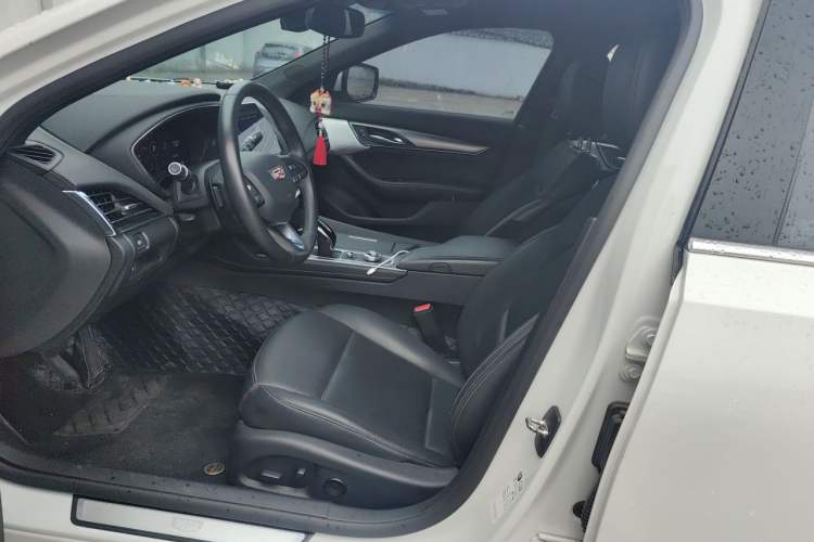 Used Cadillac CT5 2023 28T Luxury Edition (Standard Version) Left Front Seat