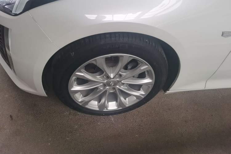 Used Cadillac CT5 2023 28T Luxury Edition (Standard Version) Left Front Wheel Hub