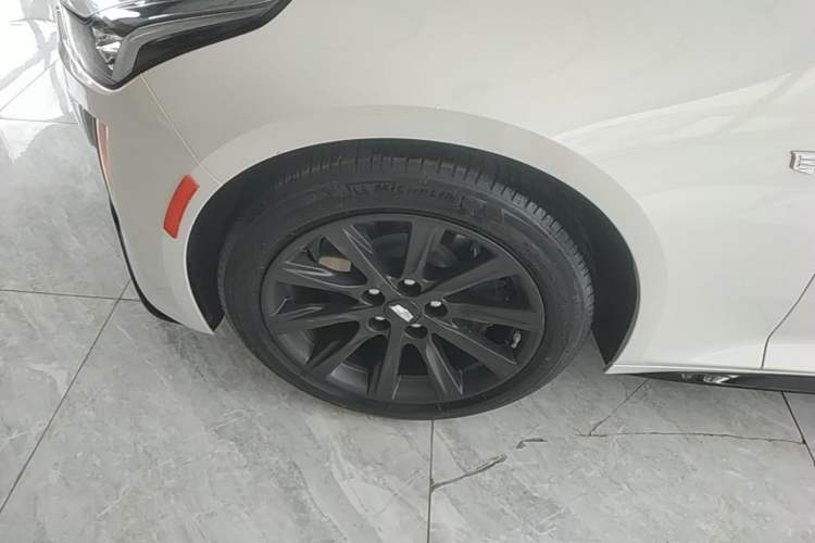 Used Cadillac CT5 2023 28T Prestige Model Left Front Wheel Hub
