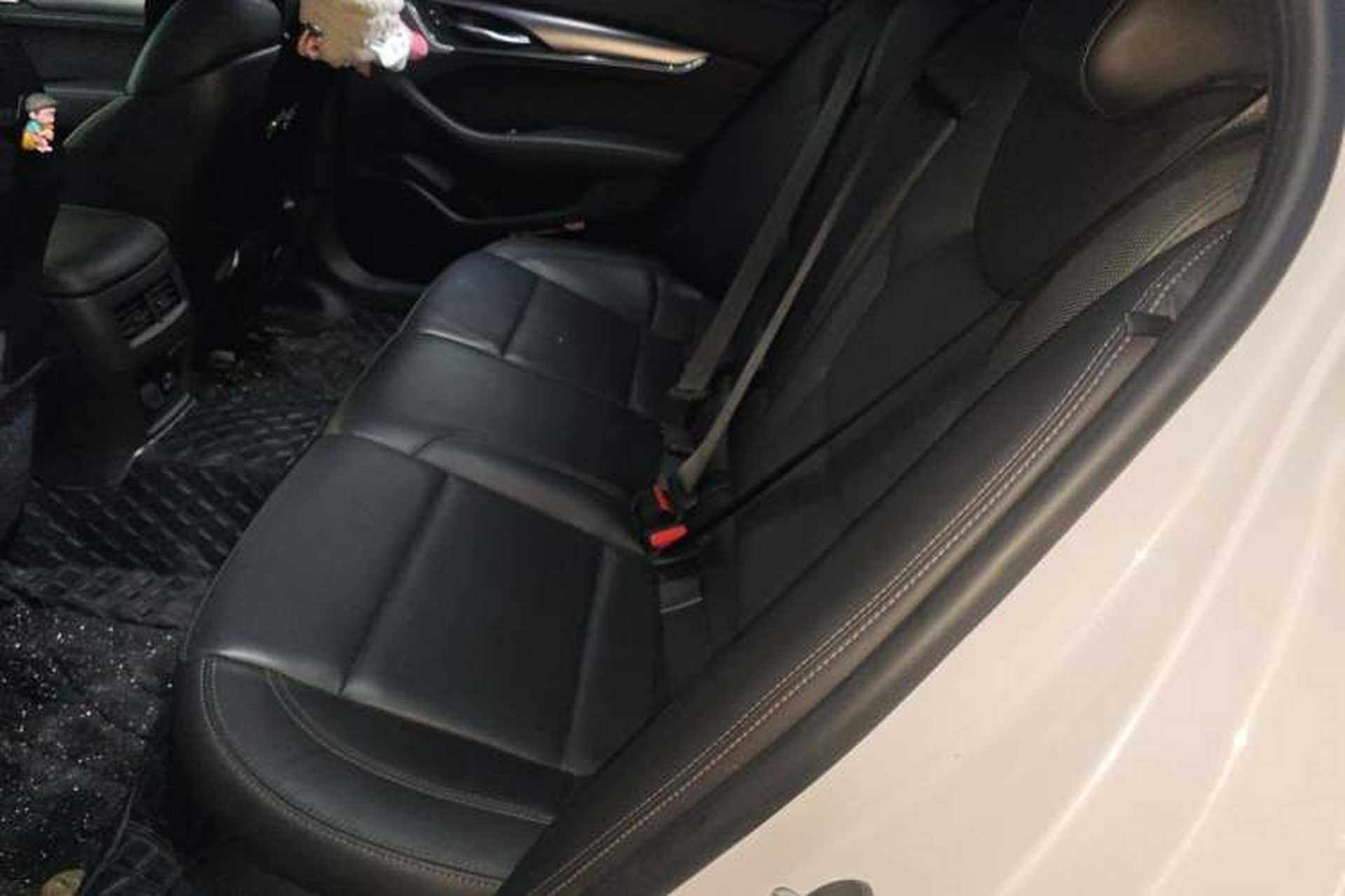 Used Cadillac CT5 2023 28T Luxury Edition (Standard Version) Left Rear Seat