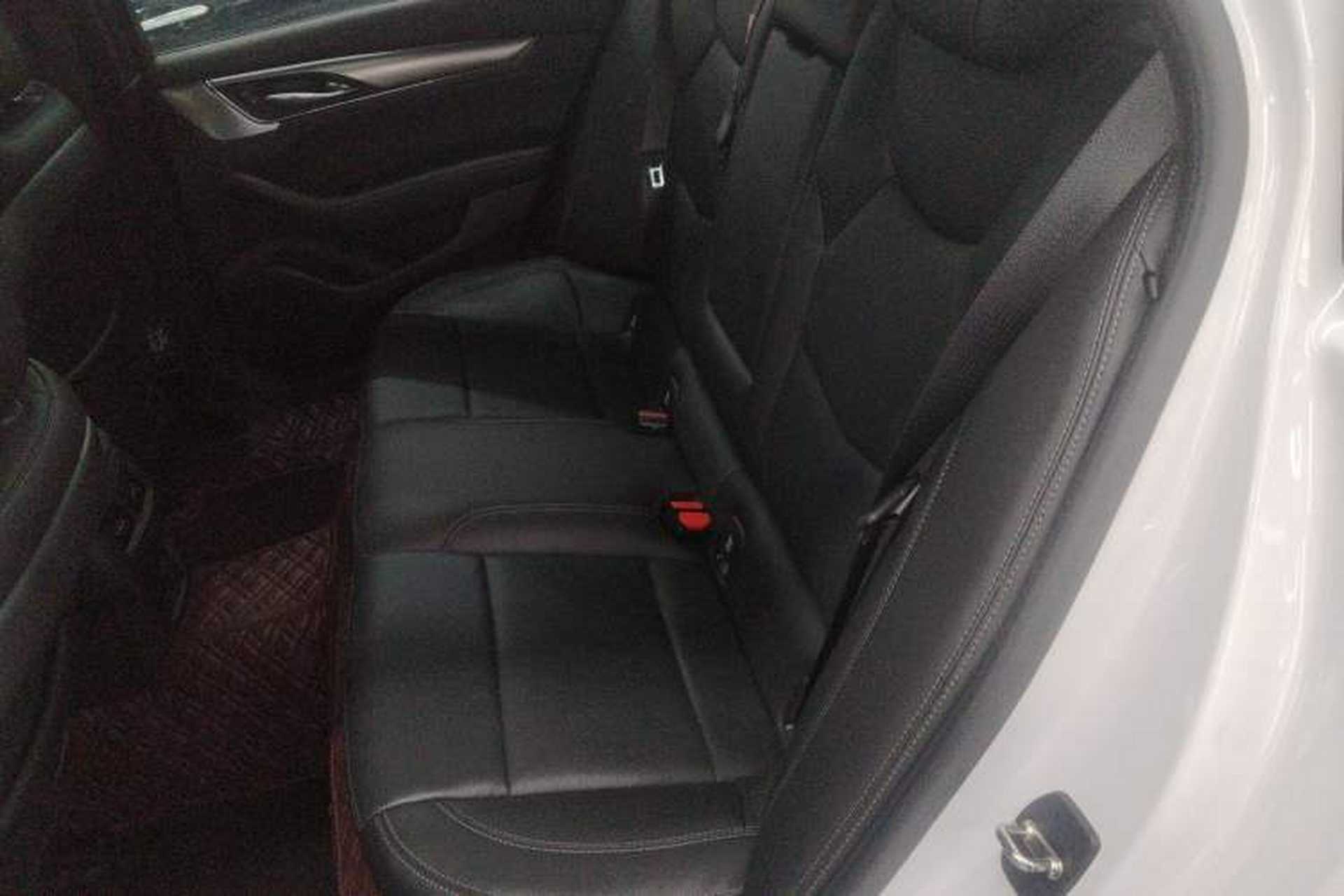 Used Cadillac CT5 2023 28T Luxury Edition (Standard Version) Left Rear Seat