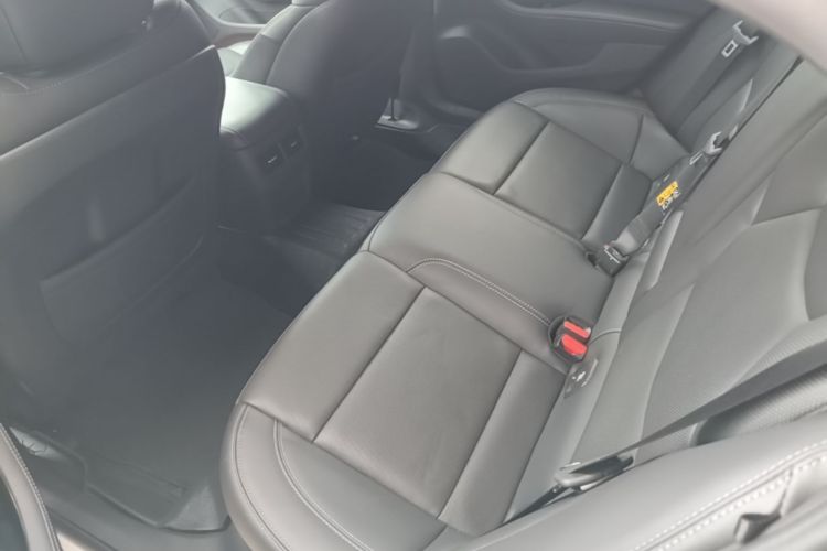 Used Cadillac CT5 2023 28T Luxury Edition (Standard Version) Left Rear Seat