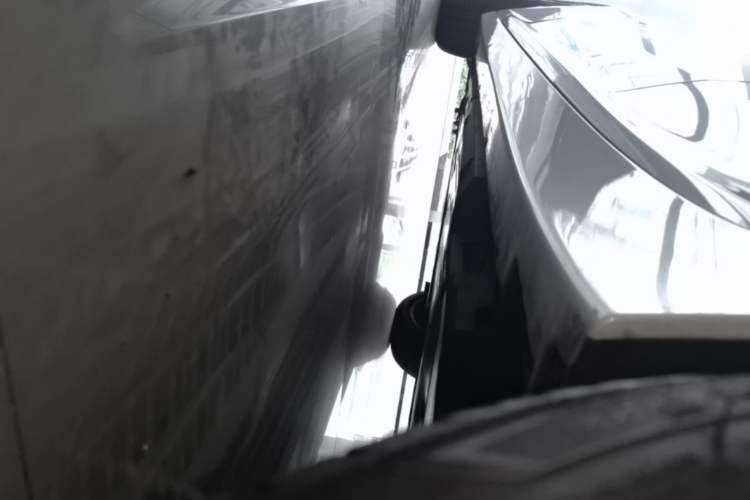 Used Cadillac CT5 2023 28T Luxury Edition (Standard Version) Left Side Sill