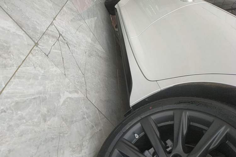 Used Cadillac CT5 2023 28T Prestige Model Left Side Sill