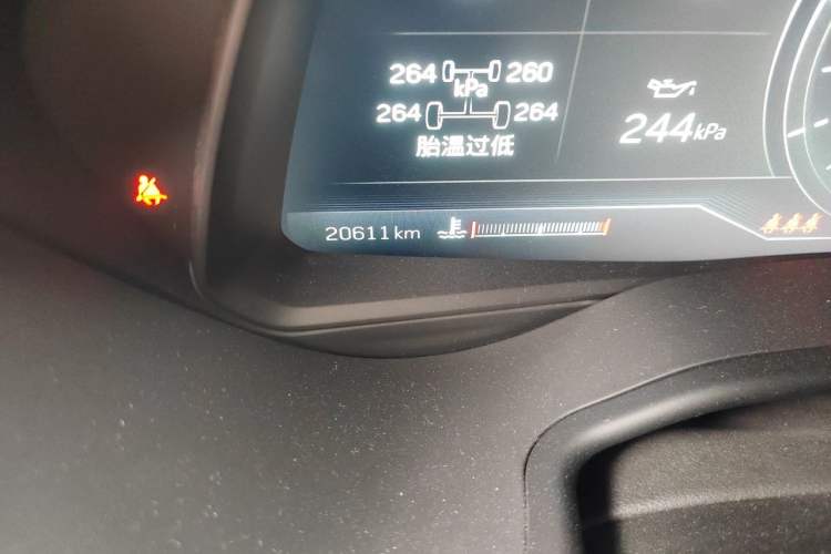 Used Cadillac CT5 2023 28T Luxury Edition (Standard Version) Odometer Close Up