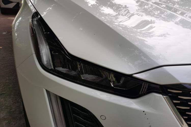 Used Cadillac CT5 2023 28T Luxury Edition (Standard Version) Right Front Headlight