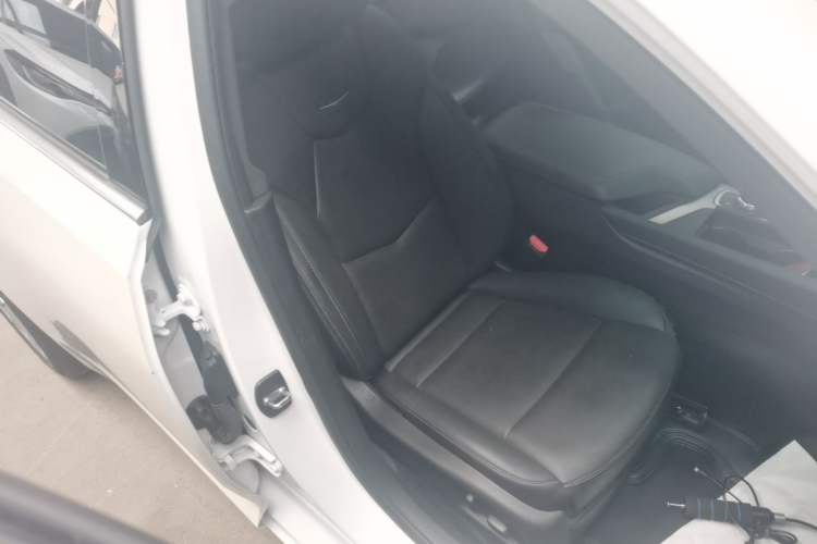 Used Cadillac CT5 2023 28T Luxury Edition (Standard Version) Right Front Seat