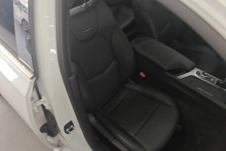 Used Cadillac CT5 2023 28T Luxury Edition (Standard Version) Right Front Seat