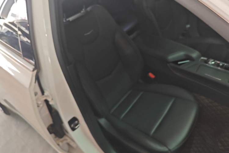 Used Cadillac CT5 2023 28T Luxury Edition (Standard Version) Right Front Seat