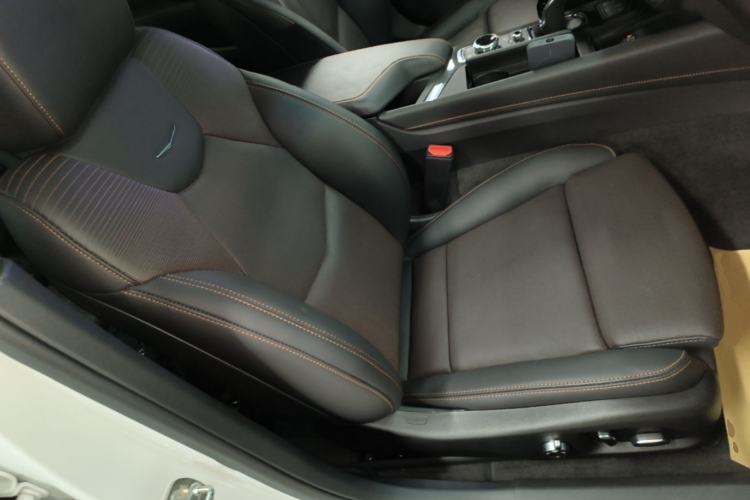 Used Cadillac CT5 2023 28T Platinum Edition Right Front Seat