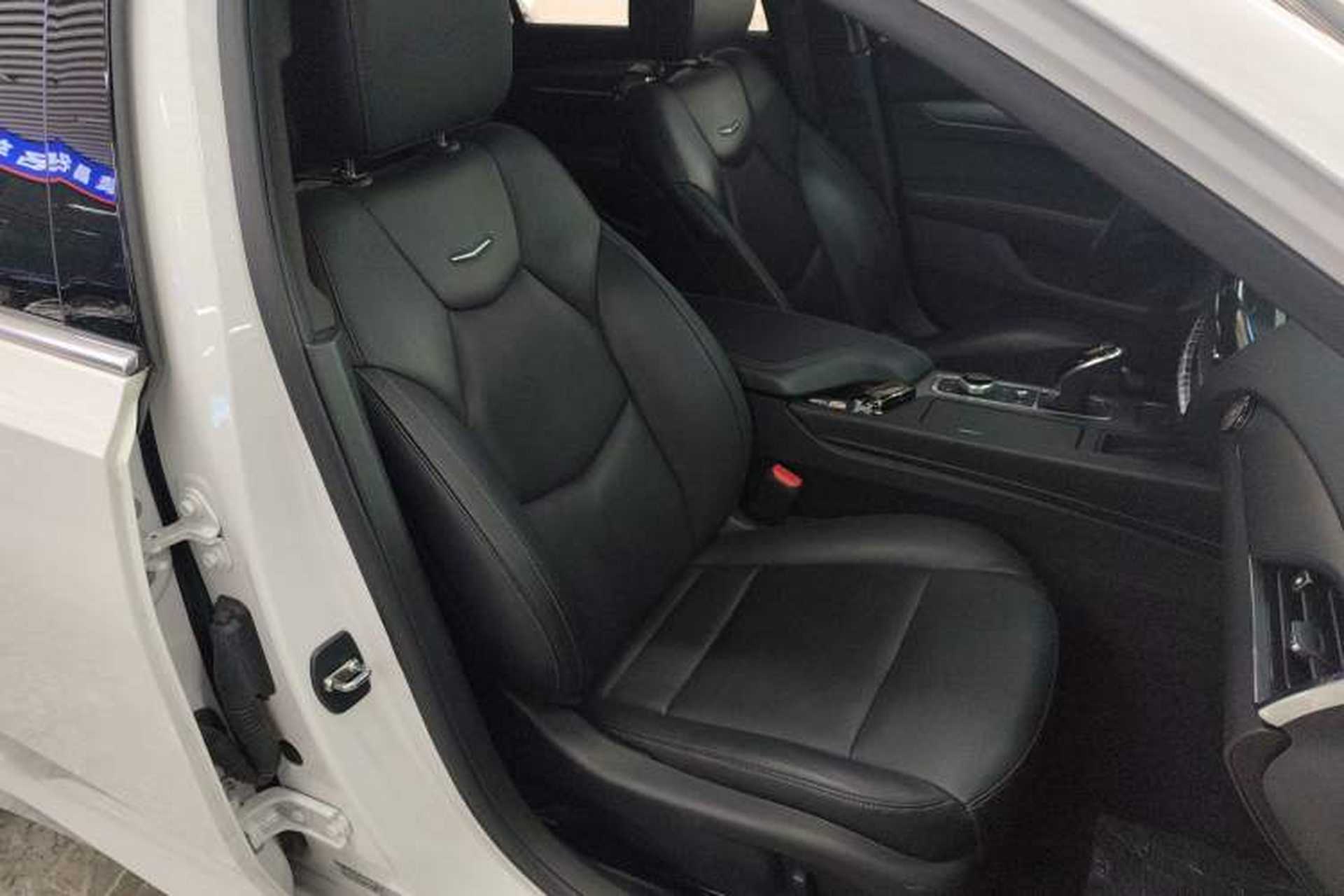 Used Cadillac CT5 2023 28T Luxury Edition (Standard Version) Right Front Seat