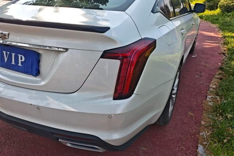 Used Cadillac CT5 2023 28T Luxury Edition (Standard Version) Right Rear Taillight