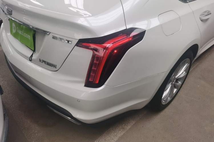 Used Cadillac CT5 2023 28T Luxury Edition (Standard Version) Right Rear Taillight
