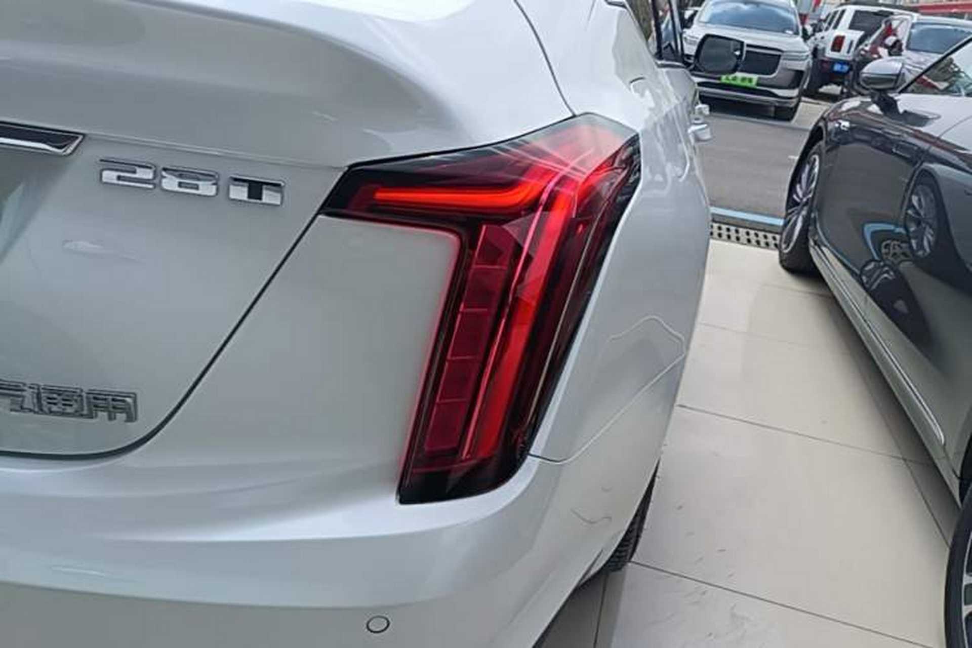 Used Cadillac CT5 2023 28T Luxury Edition (Standard Version) Right Rear Taillight