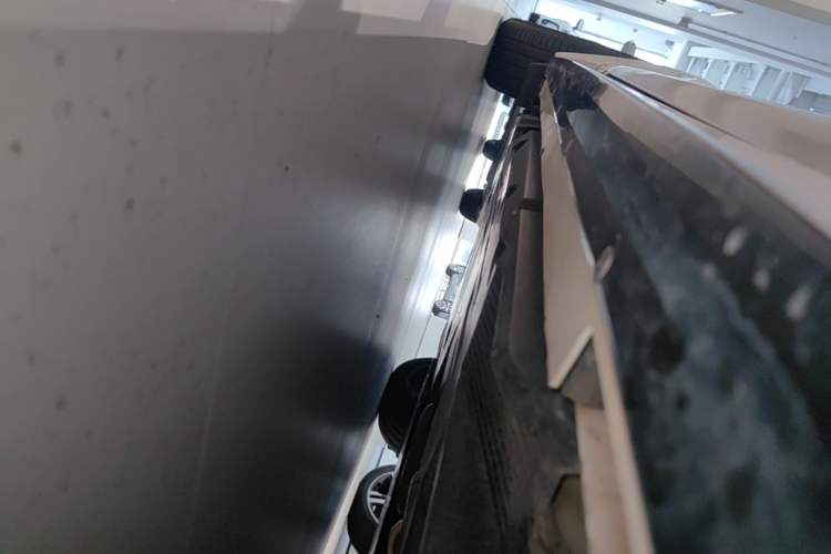 Used Cadillac CT5 2023 28T Prestige Model Right Side Sill