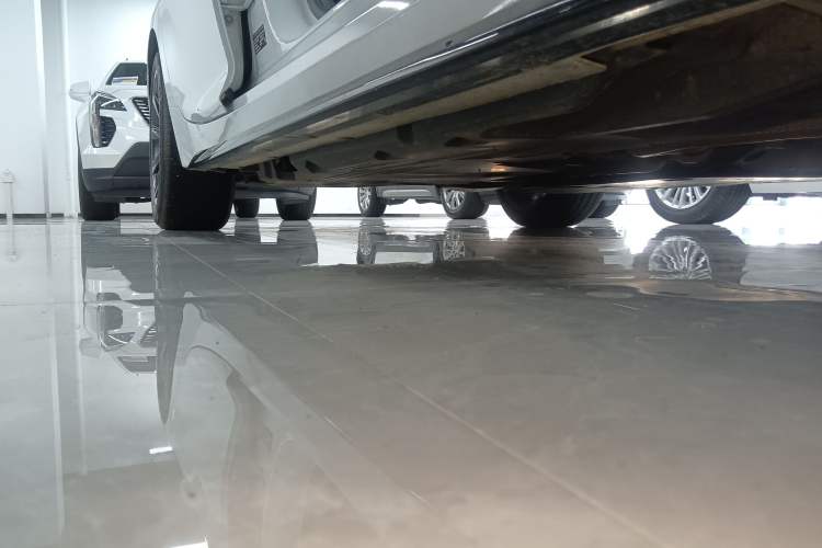 Used Cadillac CT5 2023 28T Prestige Model Right Side Sill