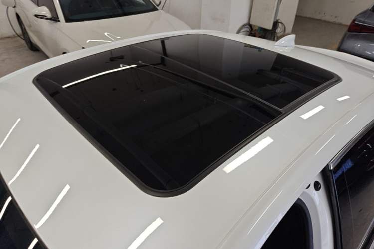 Used Cadillac CT5 2023 28T Luxury Edition (Standard Version) Roof