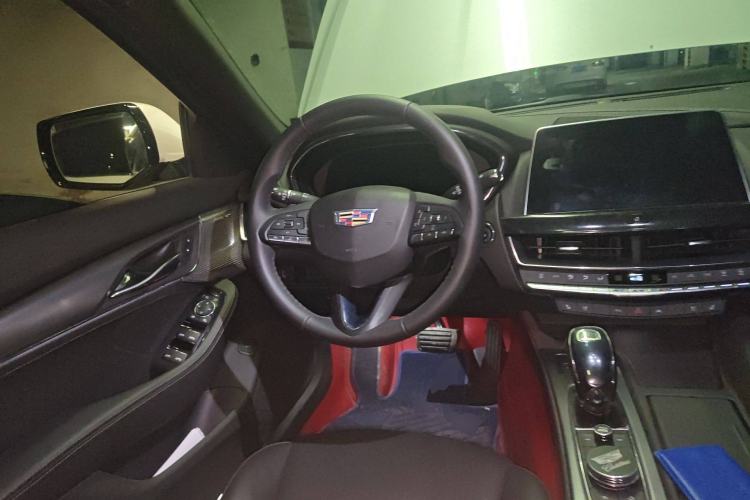 Used Cadillac CT5 2023 28T Luxury Edition (Standard Version) Steering Wheel