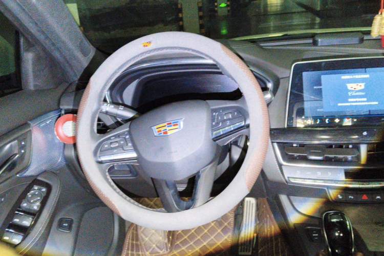 Used Cadillac CT5 2023 28T Prestige Model Steering Wheel