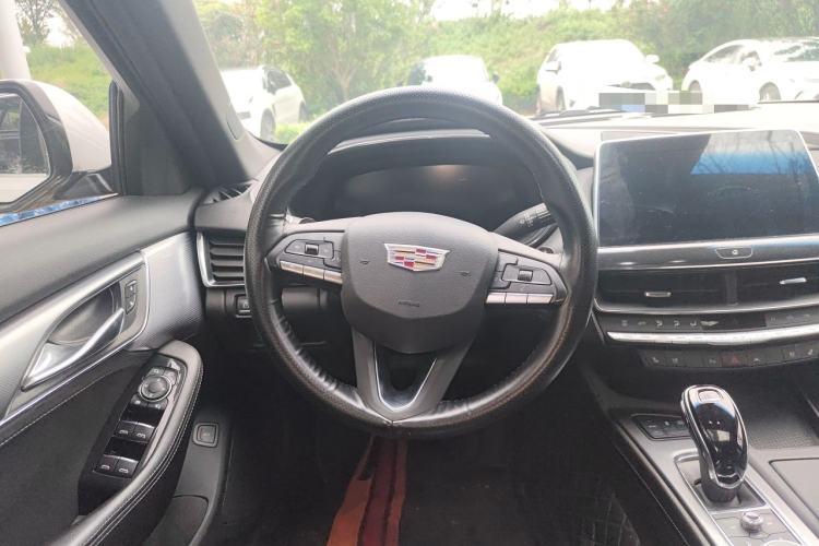 Used Cadillac CT5 2023 28T Luxury Edition (Standard Version) Steering Wheel