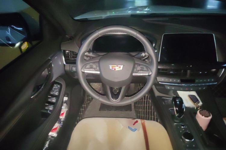 Used Cadillac CT5 2023 28T Luxury Edition (Standard Version) Steering Wheel