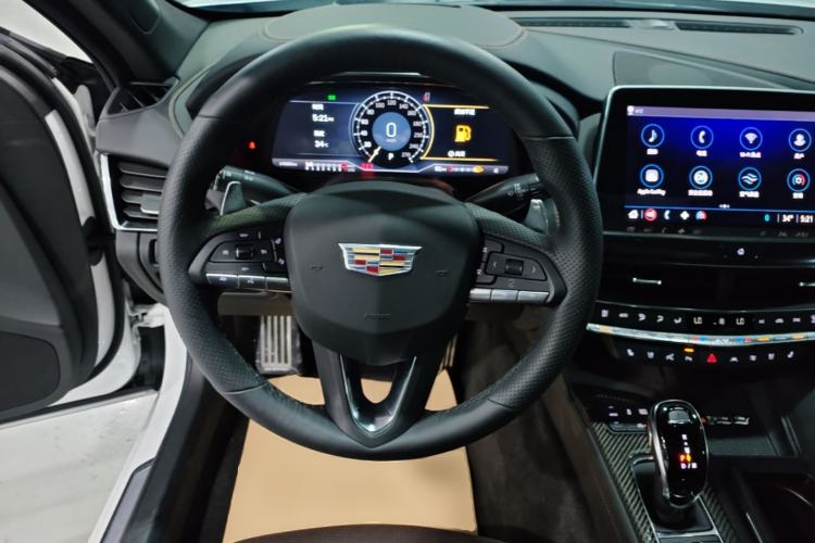 Used Cadillac CT5 2023 28T Platinum Edition Steering Wheel