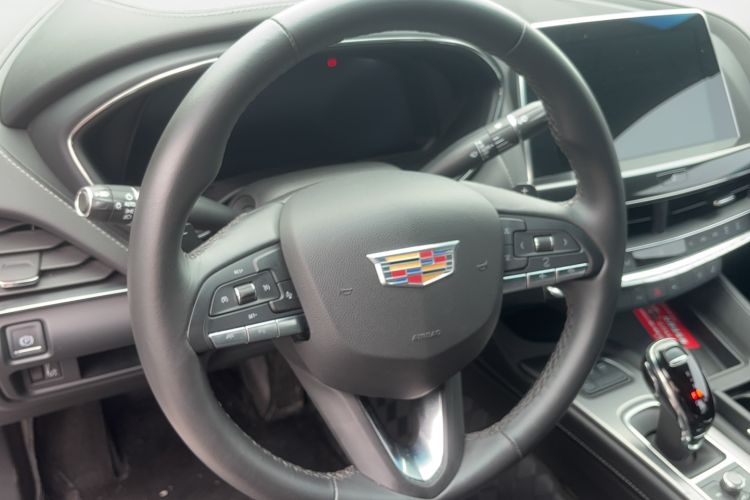 Used Cadillac CT5 2023 28T Luxury Edition (Standard Version) Steering Wheel