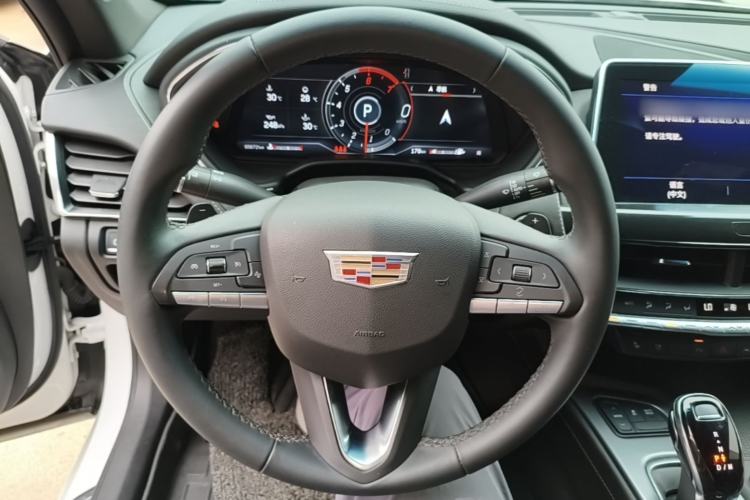Used Cadillac CT5 2023 28T Luxury Edition (Standard Version) Steering Wheel