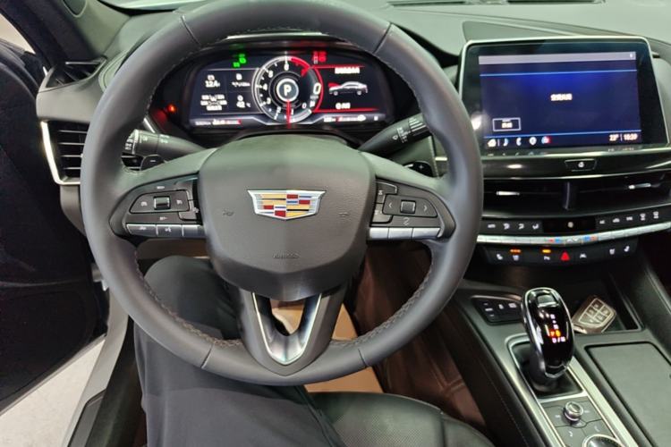 Used Cadillac CT5 2023 28T Luxury Edition (Standard Version) Steering Wheel